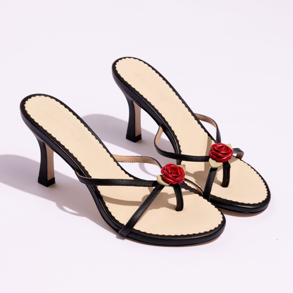 Elegant Black Sandals with Red Floral Detail